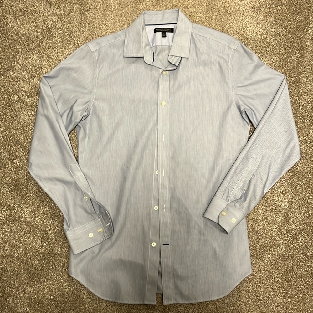 Banana Republic Blue Pinstripe Button Down Shirtt
